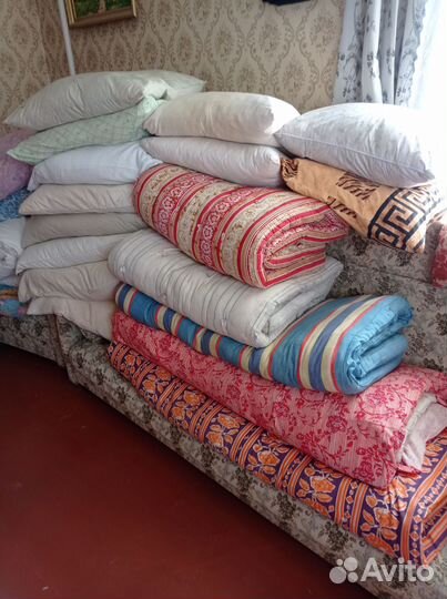 Подушки перо пуховые, матрасы, одеяла СССР