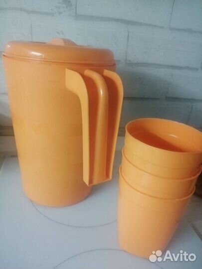 Набор кувшин и стаканы