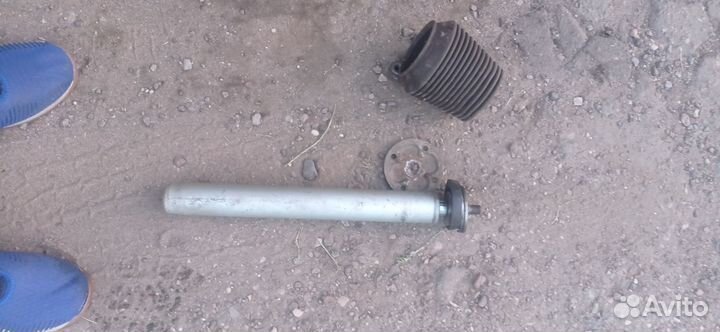 Амортизатор передний 2141 Herzog