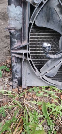 Радиатор основной на Mazda MPV 2