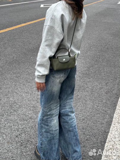 Сумка Longchamp с ремешком новая в наличии