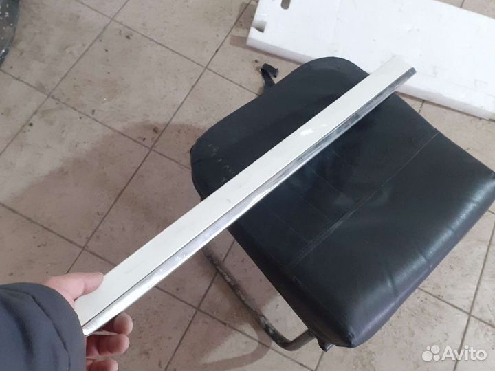 Накладка двери передний правый Mercedes GL X164