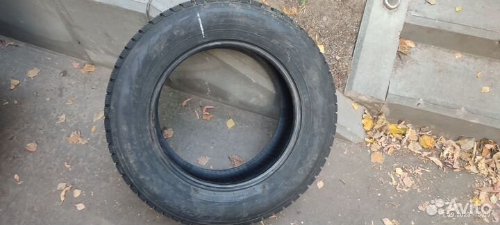 Nokian Tyres Hakkapeliitta R2 SUV 215/65 R16 102R