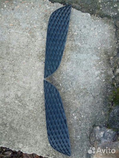 Решётка бампера Опель Астра Н