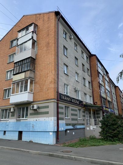 2-к. квартира, 42 м², 5/5 эт.