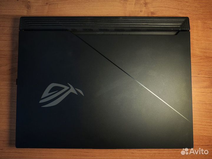 Asus ROG strix scar 15 RTX 2070 Super I7 24/1024