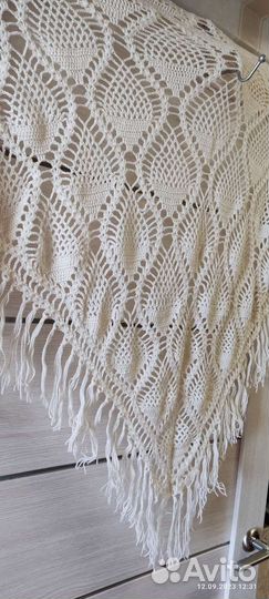 Шаль ручной работы