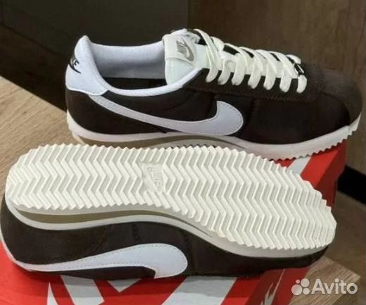 Стильные кроссовки Nike Cortez