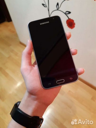 Samsung Galaxy J3 (2016) SM-J320F/DS, 8 ГБ
