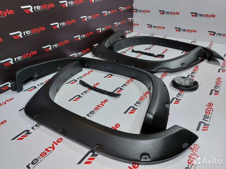 Фендера Toyota Tundra с13г Шершавые