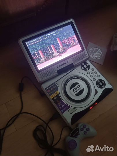 Портативный dvd плеер Panasonic PD808