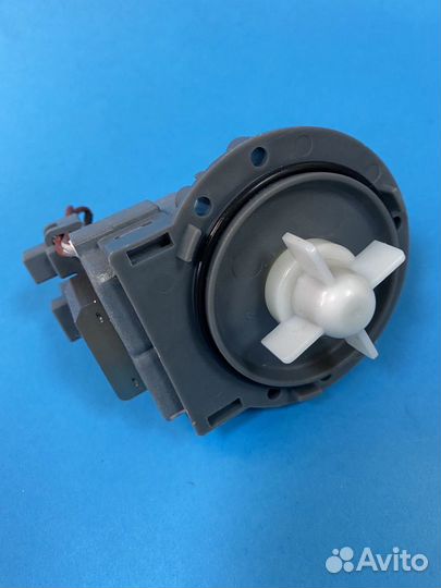 Помпа стиральных машин Ariston