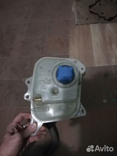 Ауди 100 расширительный бачок