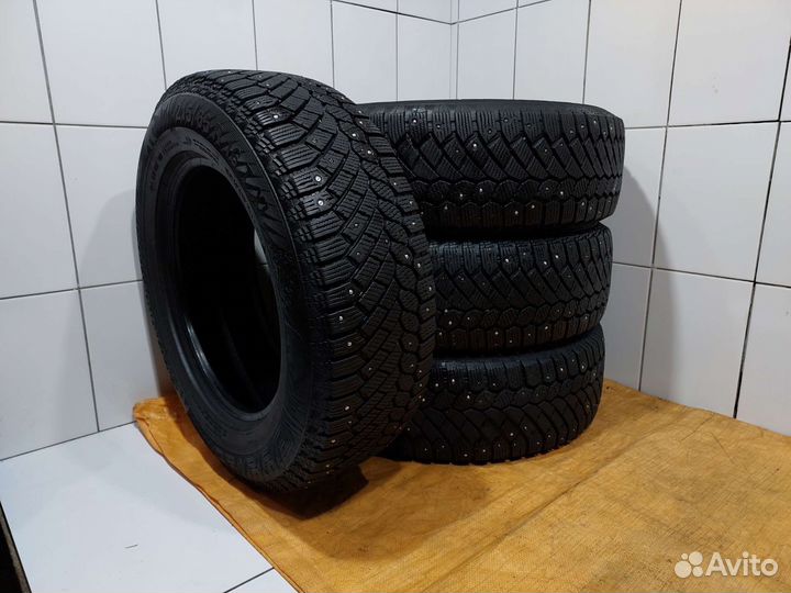 Gislaved Nord Frost 200 SUV 215/65 R16 102T