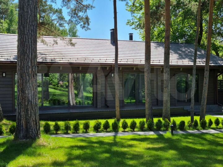 Коттедж 251,8 м² на участке 24 сот.