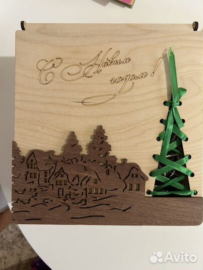 Коробка новогодняя