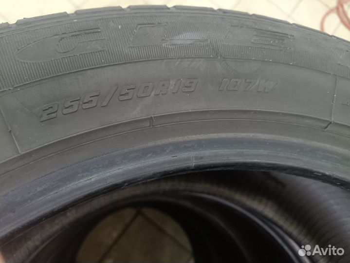 Goodyear Eagle F1 Asymmetric SUV 4x4 255/50 R19 и 285/45 R19 111W