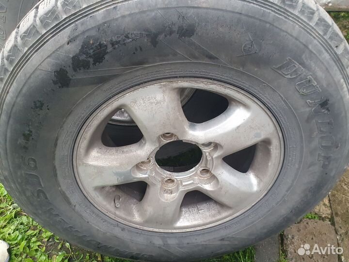 R16 Bridgestone Blizzak Nordic WN-01 275/70, PCD 5x150 DIA 100