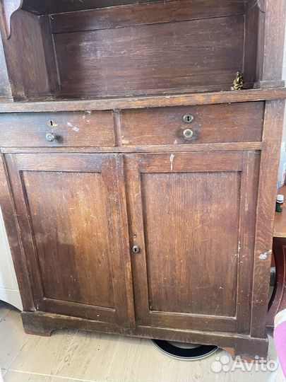 Старинный буфет