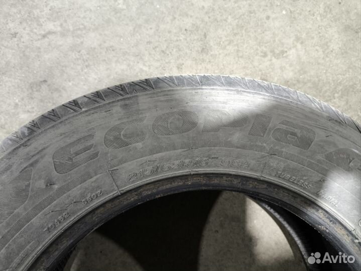 Bridgestone Ecopia EP850 215/65 R16