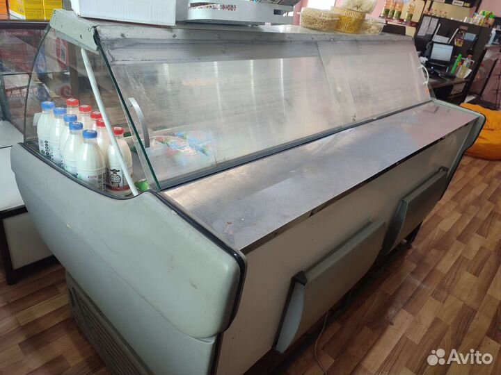 Холодильная витрина б/у