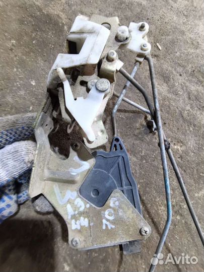 Замок двери задний левый daewoo matiz