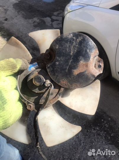 Вентилятор радиатора (диффузор) suzuki ignis