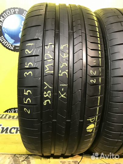 Pirelli P Zero PZ4 285/30 R21 и 255/35 R21 100Y