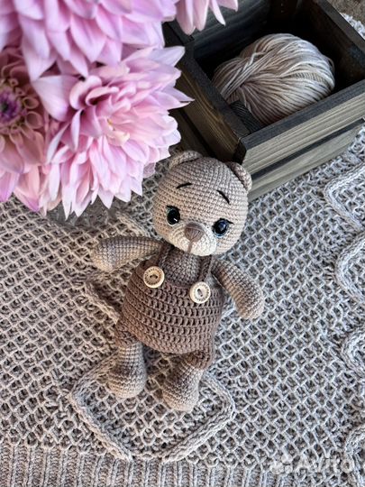 Плюшевый мишка вязаный