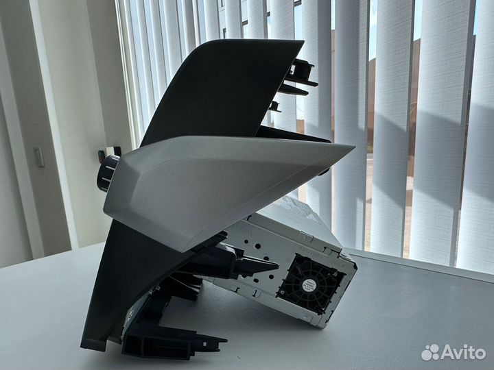 Аудиосистема на Lend Cruiser Prado 150