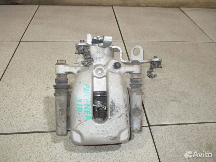 Суппорт задний правый Peugeot Partner 2