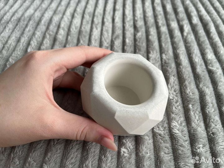 Кашпо из гипса