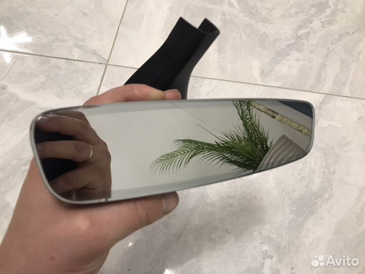 Безрамочное салонное зеркало Passat B8