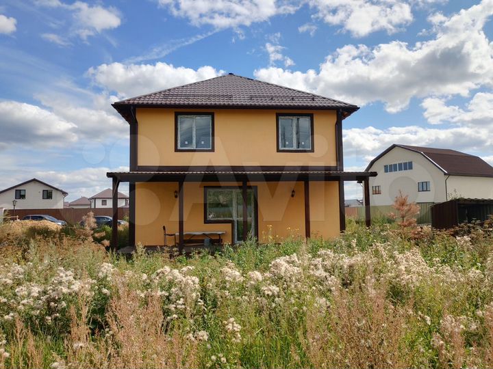 Коттедж 192 м² на участке 10 сот.