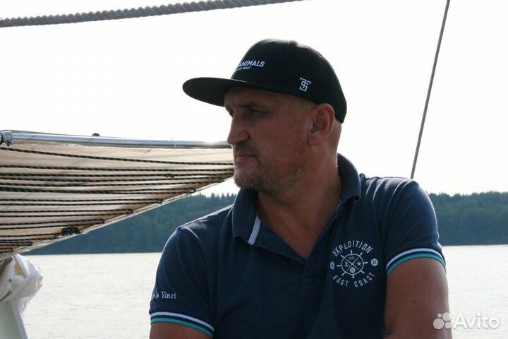 Капитан-механик. Моторной яхты