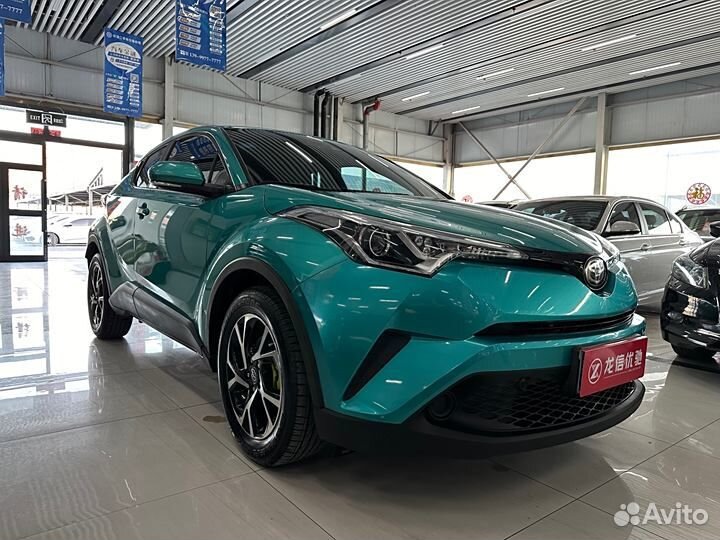 Toyota C-HR 2.0 CVT, 2020, 30 000 км