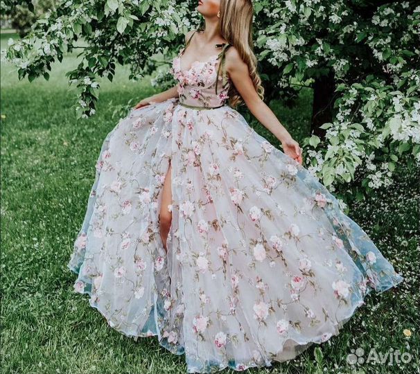 Вечернее платье