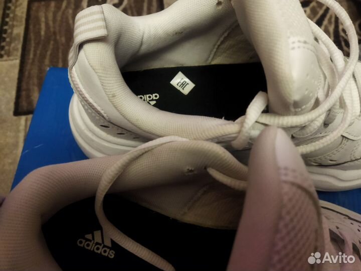 Кроссовки женские adidas