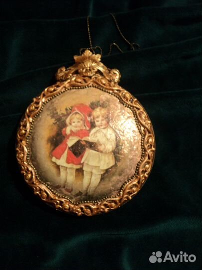 Новогодние ёлочные игрушки. Медальоны на ёлку