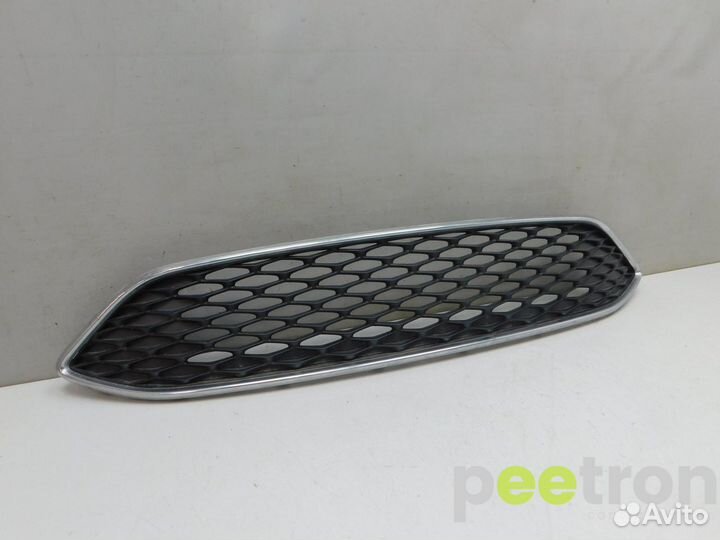 Б/У Б/У Решетка радиатора б/у Рестайлинг с 2015г