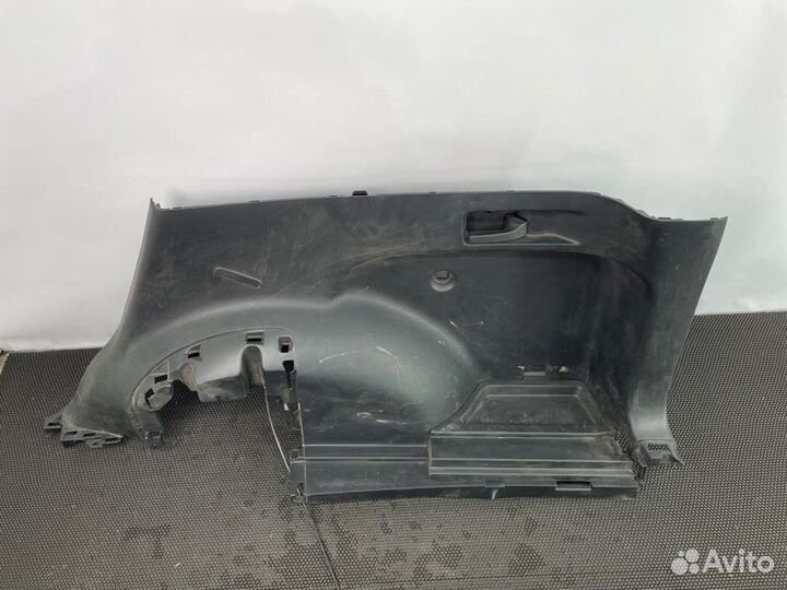 Правая обшивка багажника Honda CR-V 4