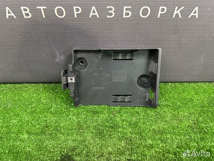 Кронштейн блока управления двигателем Renault