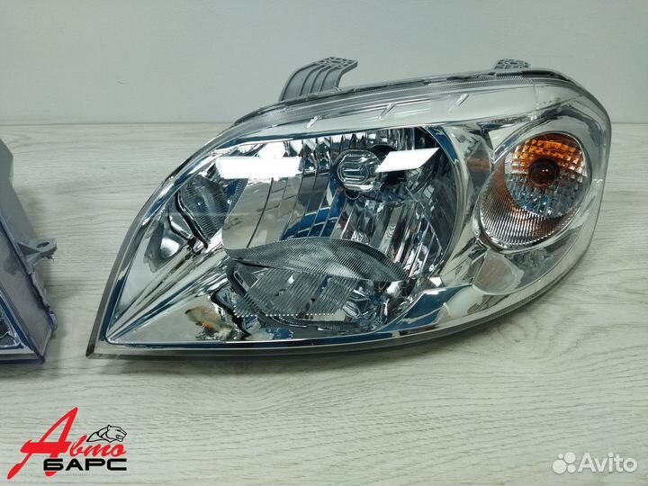 Фара левая/правая Chevrolet Aveo T250