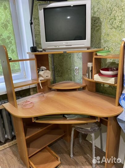 Компьютерный стол/Письменный стол