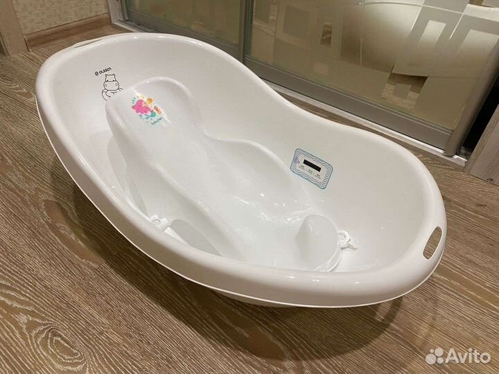 Ванночка для купания с горкой