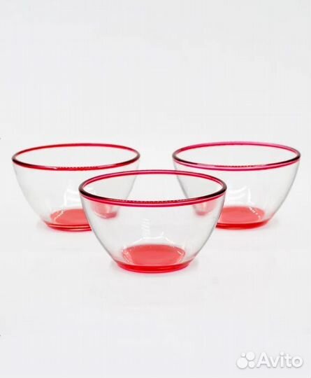 Набор салатников новый