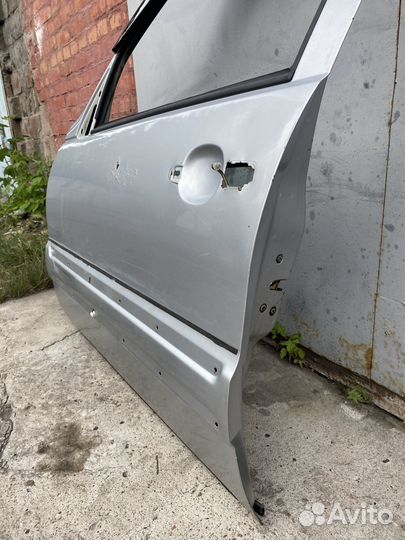 Передняя дверь нива шевролет 2123