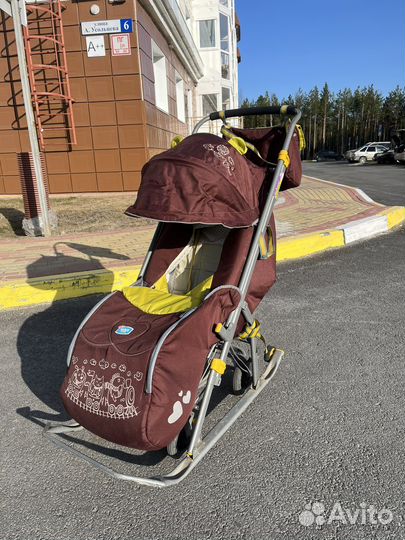 Детские санки на колесах