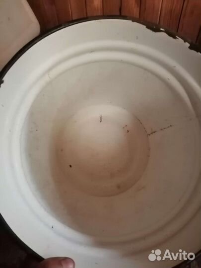 Эмалированное ведро