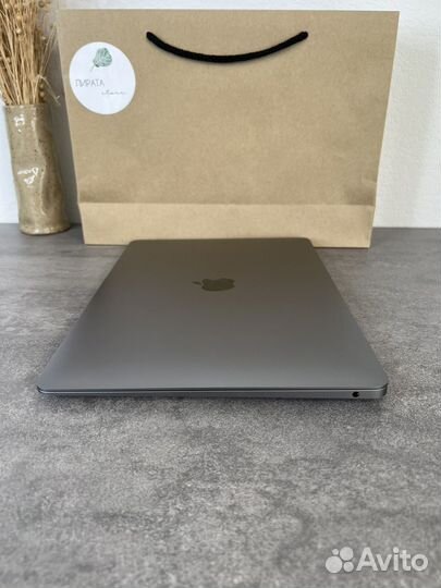 Macbook air 13 m1 8gb 256gb